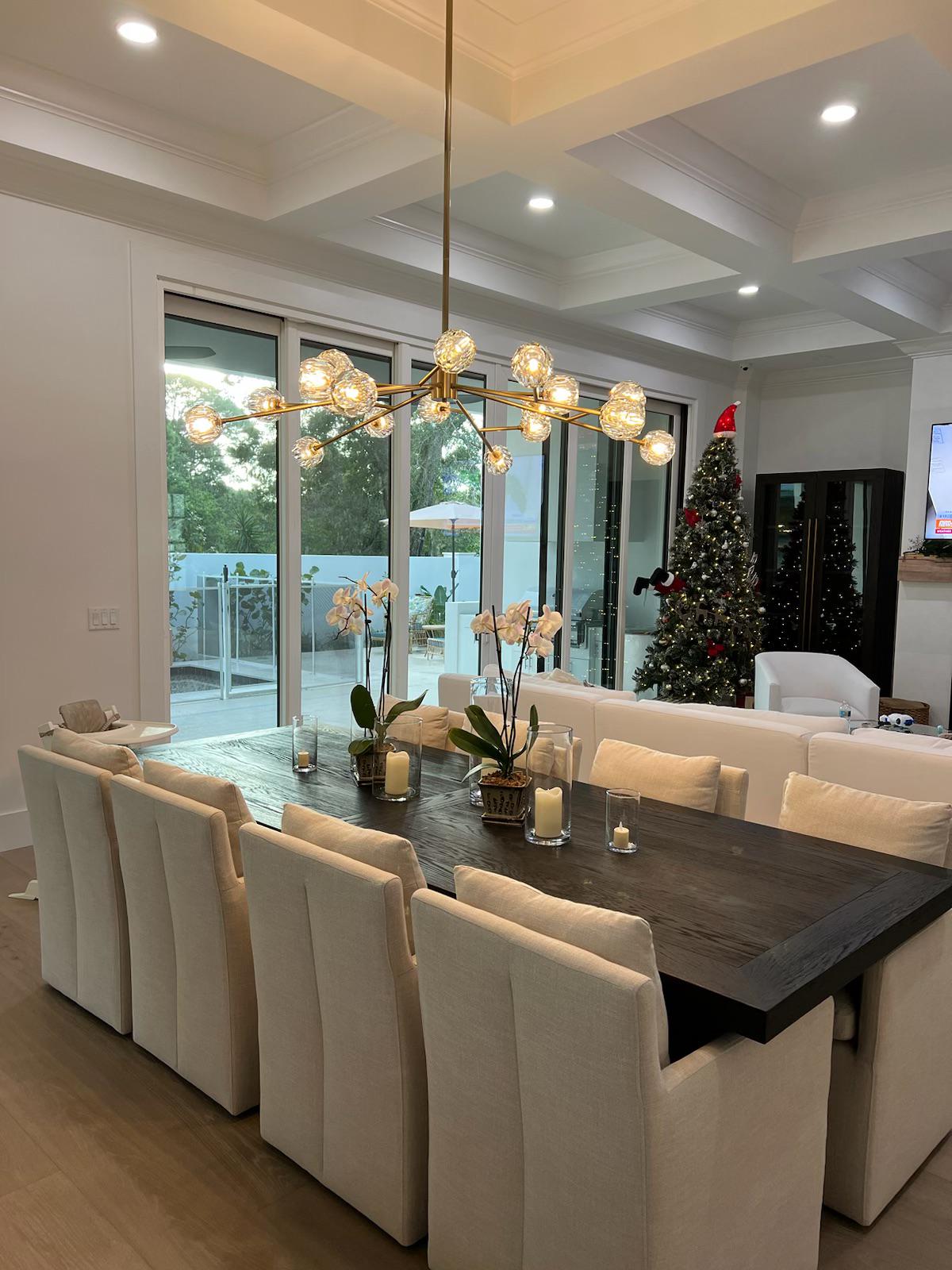 Balle De Round Chandelier 60"