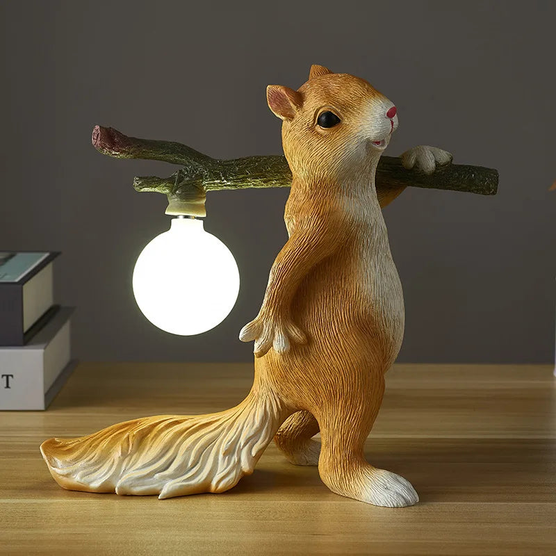 Resin Squirrel LED Table Lamp Animal Ornament Night Light with AU EU
