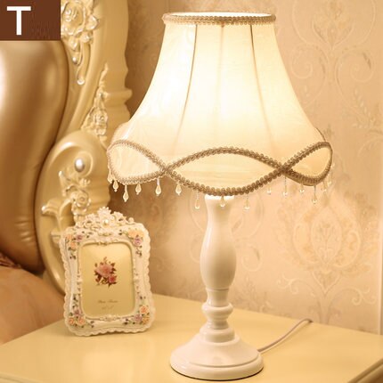 Classic Table Lamp