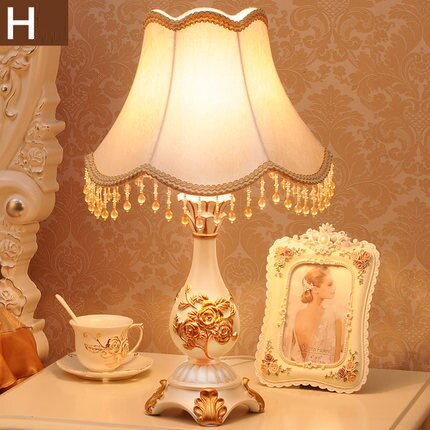 Classic Table Lamp