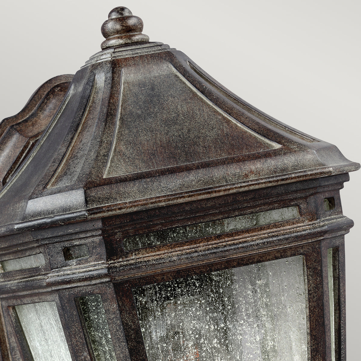 Londontowne Light Wall Lantern